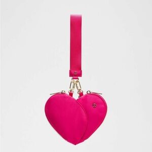 Dual Pouch Wristlet Heart - Passionate Gold